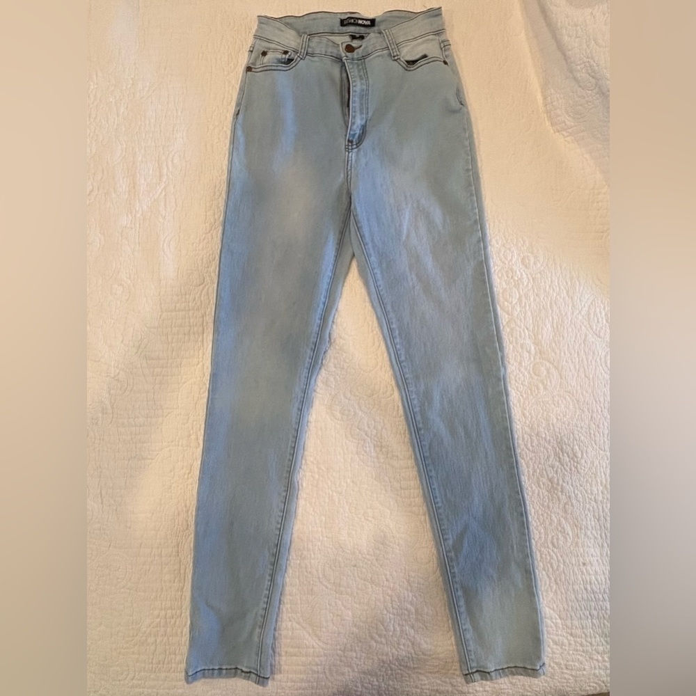 Women's Jeans size 9 skinny high waisted stretchy light wash jeans